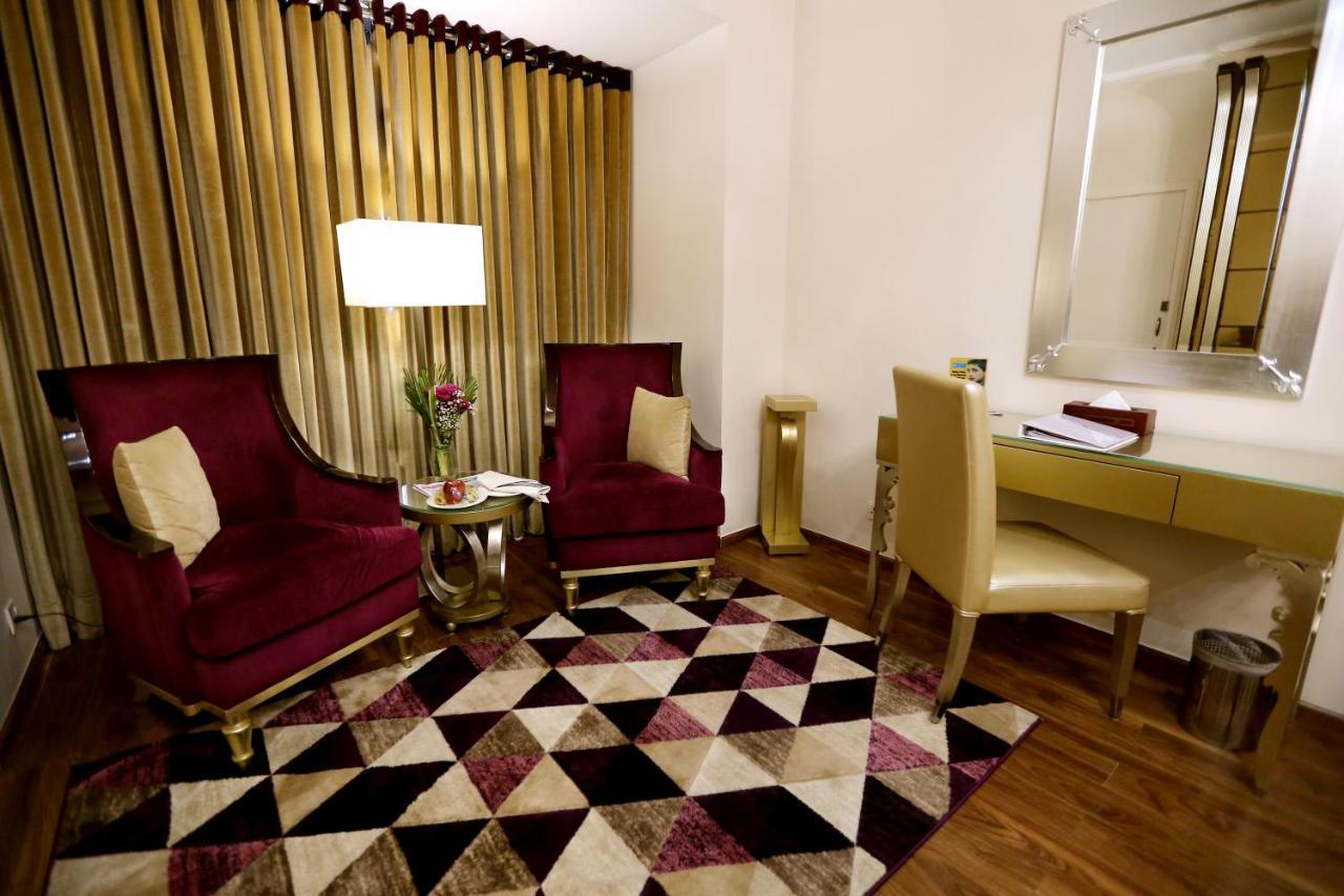 Ramada By Wyndham Multan Hotel Exterior foto