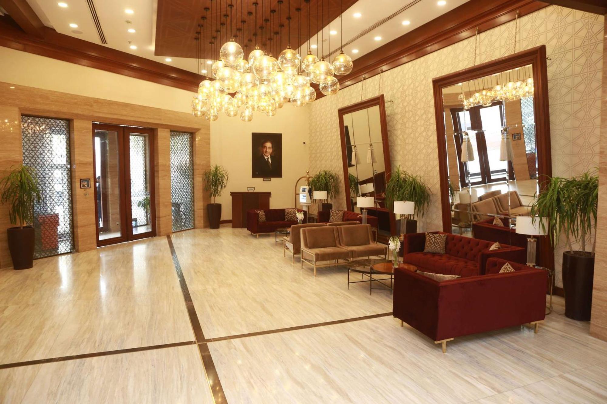 Ramada By Wyndham Multan Hotel Exterior foto